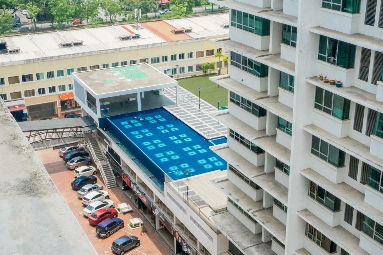 Shawn's Akademic Sky View B#11-27 * Johor Bahru